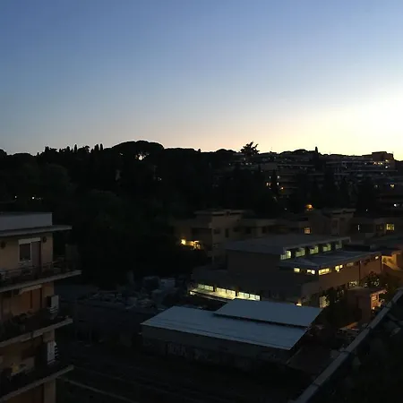 The Sun House 招待所