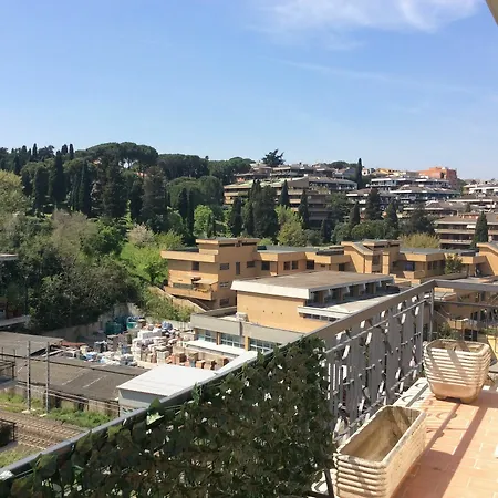 The Sun House 招待所 *