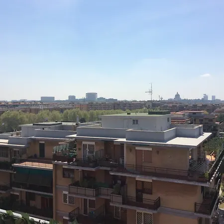 The Sun House 招待所 *