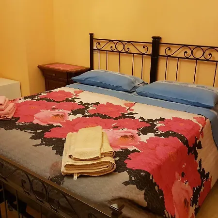 The Sun House 招待所 *