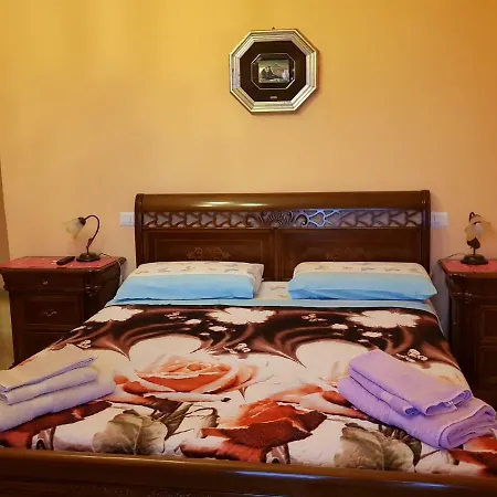 招待所 The Sun House